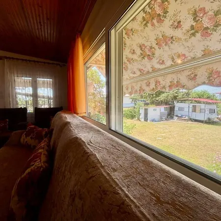 Maestro παραλία Καριανής Case de vacanță Karianí