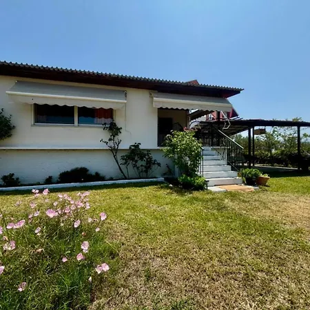 Maestro παραλία Καριανής Case de vacanță Karianí